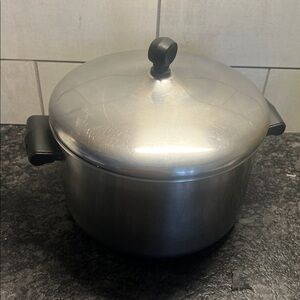 Vintage 4 qt Farberware Stainless Steel Stock Pot with Lid.